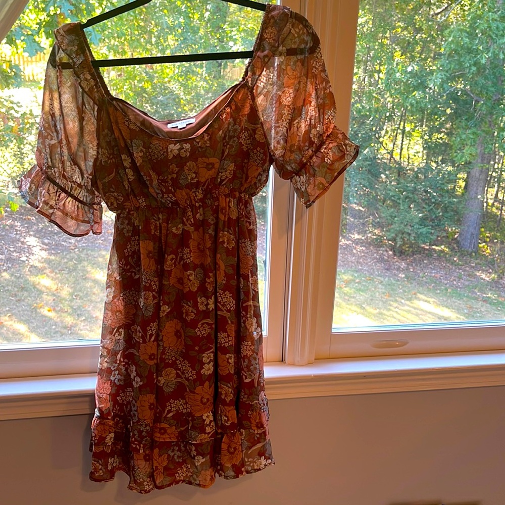 new fall dress. super flattering